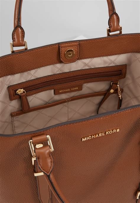 michael kors bedford large tote|bedford legacy michael kors bag.